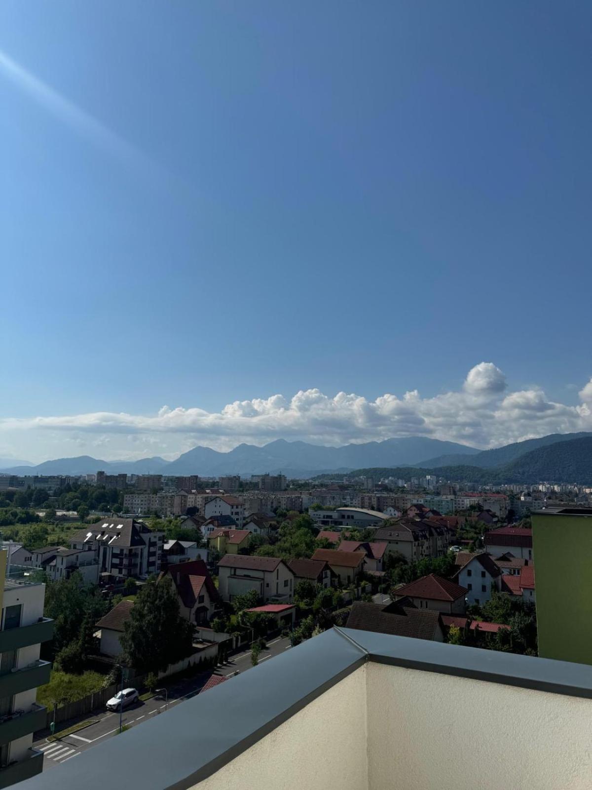 Urban Oasis Lägenhet Braşov Exteriör bild